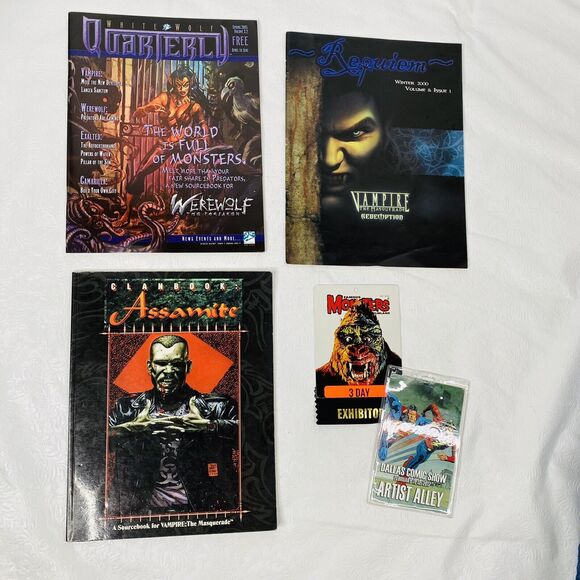 Lot 3 Vampire Magazines Books - Picture 1 of 16